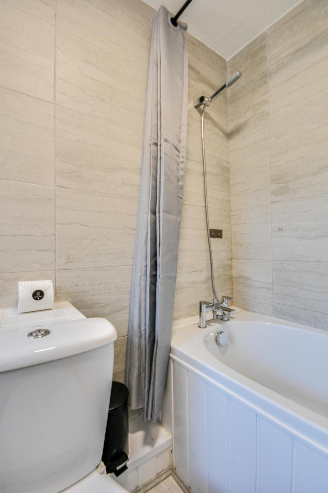 Stay With Alexandra 2 Free Parking - High Speed Free Wifi ليفربول المظهر الخارجي الصورة